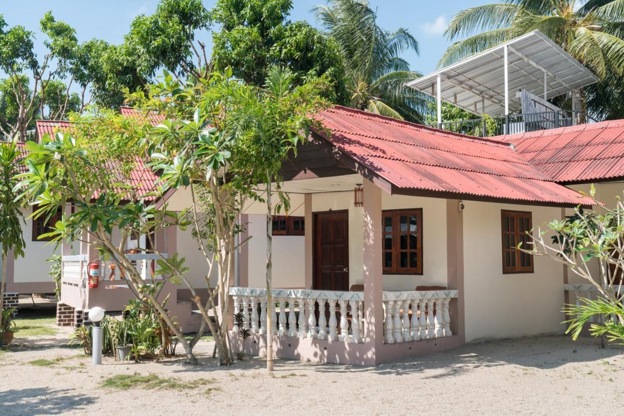 Phangan Lodge Баан Тай Экстерьер фото